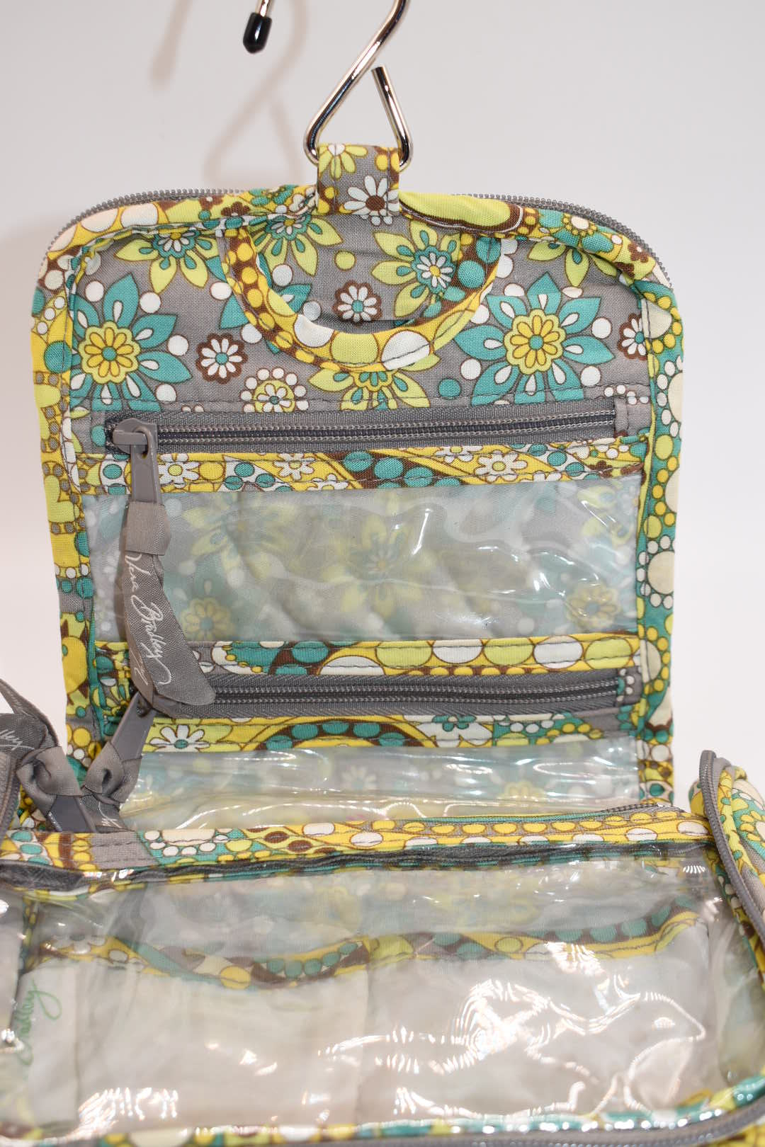 Vera Bradley Hanging Jewelry Travel Bag in "Lemon Parfait" Pattern
