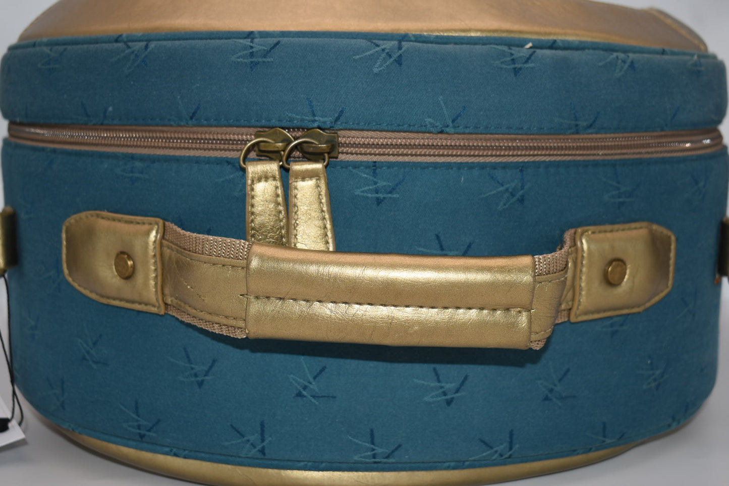 Vintage Arizona Round Weekend Luggage Bag with Fleur de Lis