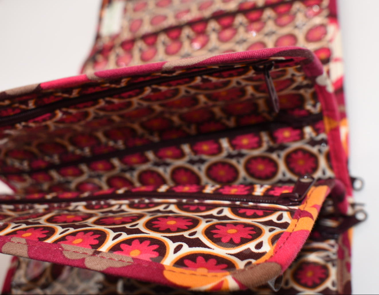 Vera Bradley Travel Jewelry Book Organizer Case in "Carnaby" Pattern