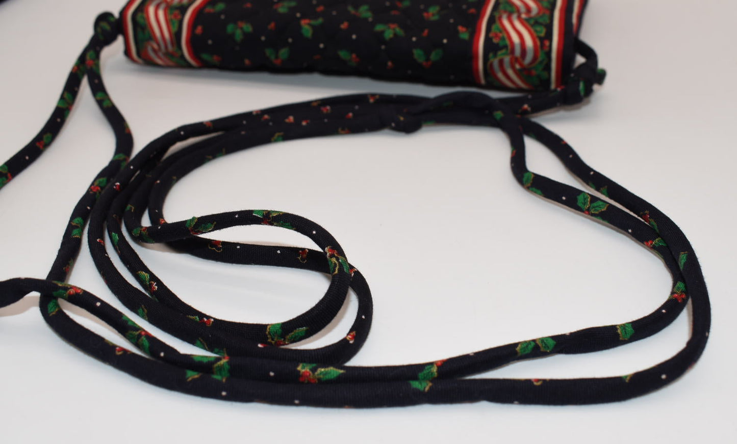 Vintage Vera Bradley Elite Crossbody Bag in "Holly & Ribbons" Pattern