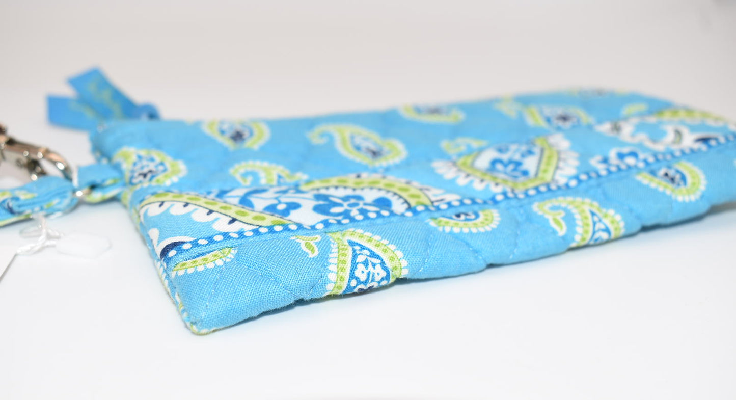 Vera Bradley Quilted Cotton Zip Wristlet in "Bermuda Blue" Pattern
