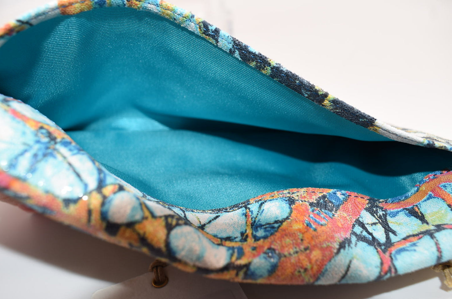 HOBO Lumen Wallet in Summertime Abstract