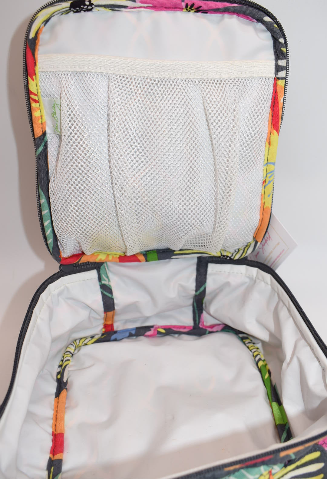 Vera Bradley Insulated Lunch Bag in "Jazzy Blooms" Pattern