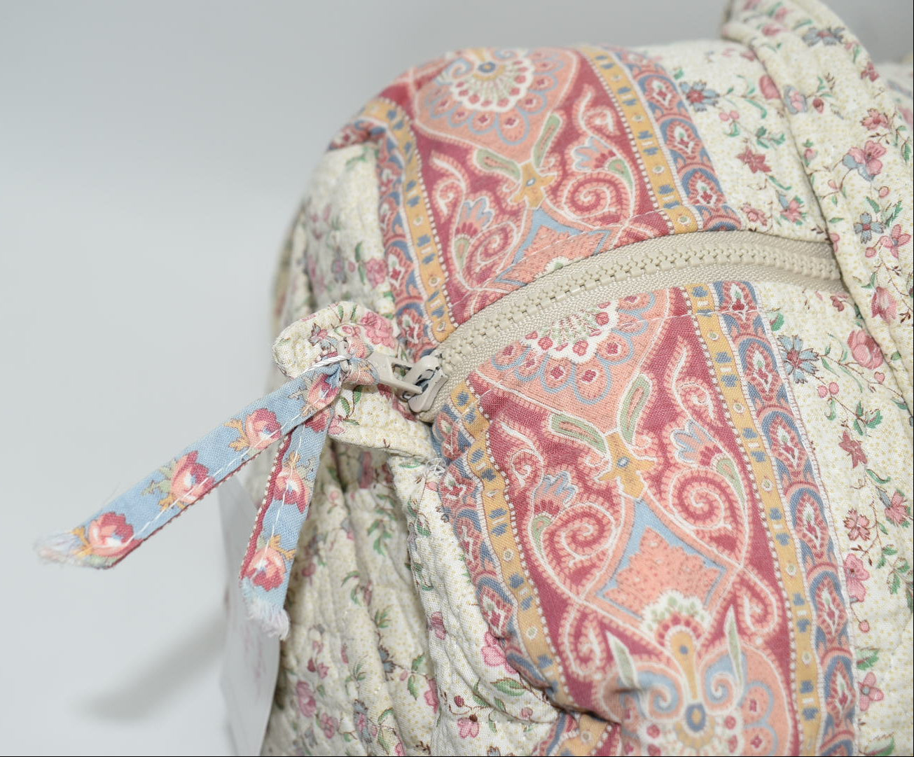 Vintage Vera Bradley Large Duffel Bag in "Cream-1985" Pattern