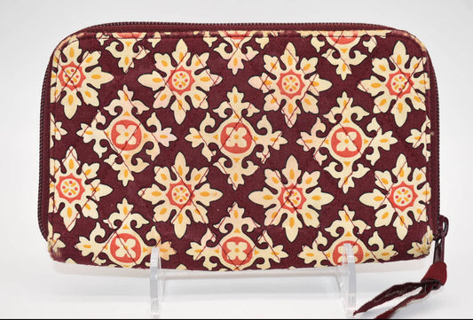 Vera Bradley Zip Around Wallet in "Medallion-2006" Pattern