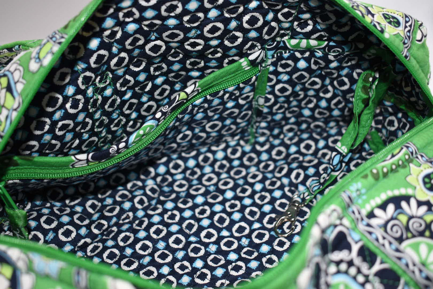 Vera Bradley 100  Handbag/ Shoulder Bag in "Cupcake Green" Pattern