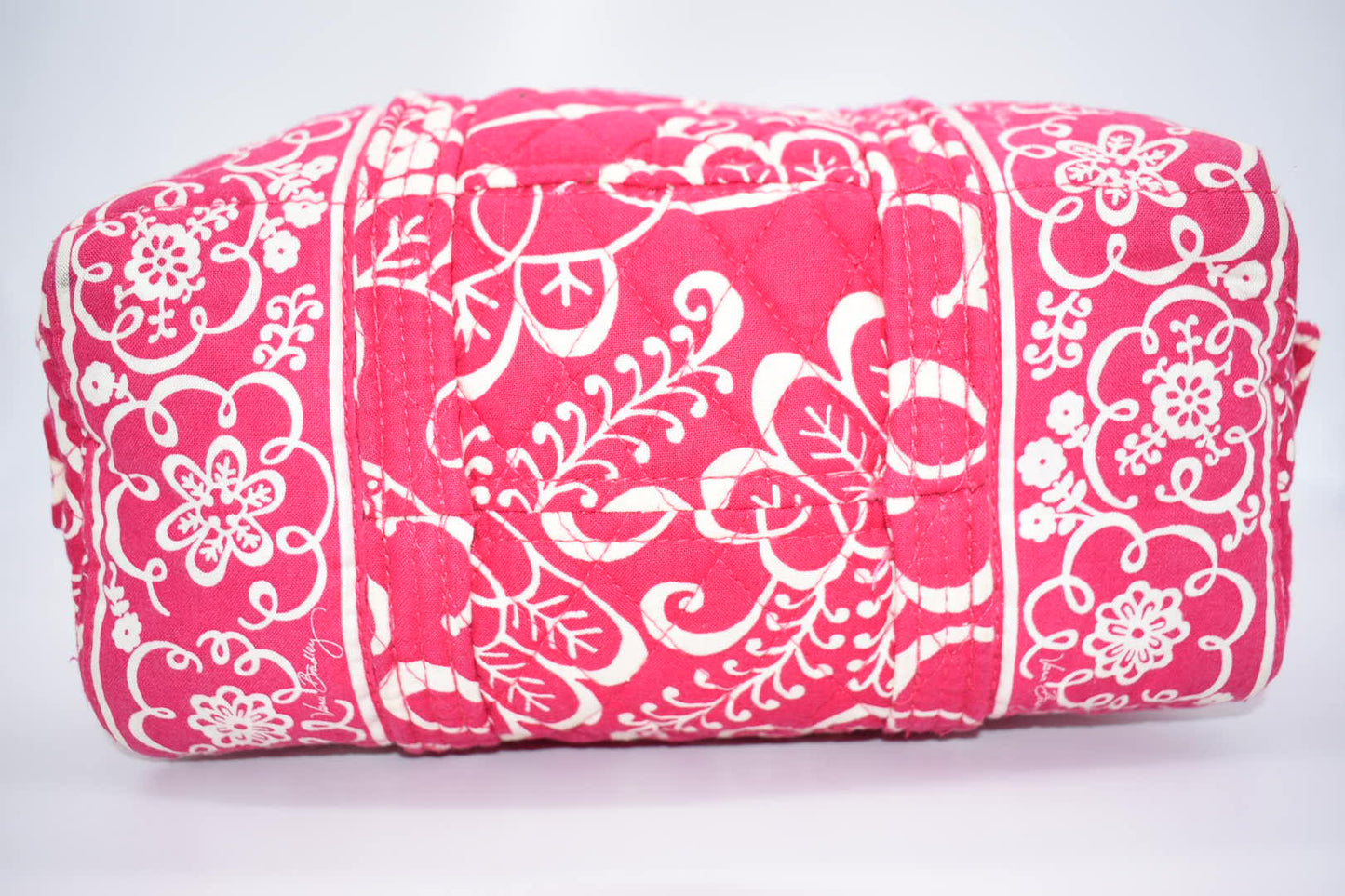 Vera Bradley 100 Handbag/ Shoulder Bag in "Twirly Birds-Pink" Pattern